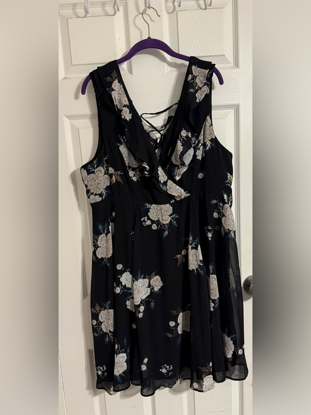2/$30 Torrid Black Floral Sleeveless Wrap Dress
